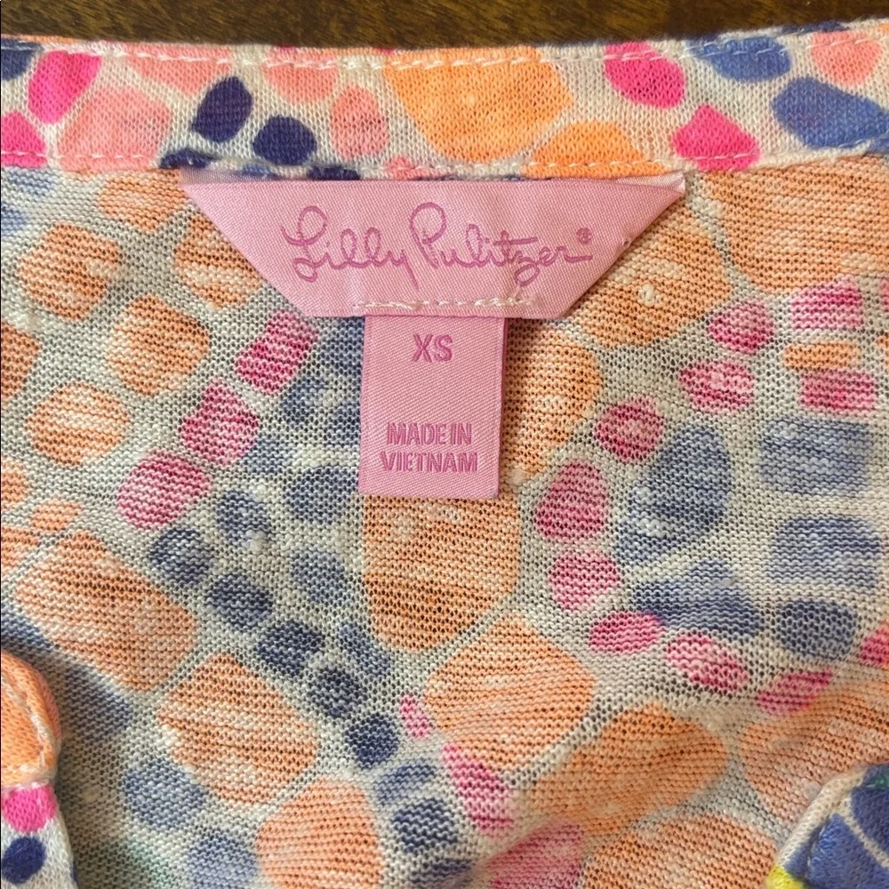 Lilly Pulitzer XS Colorful Mosaic Popover Top 3/4 Sleeve Pink Blue Preppy Resort - Picture 2 of 4